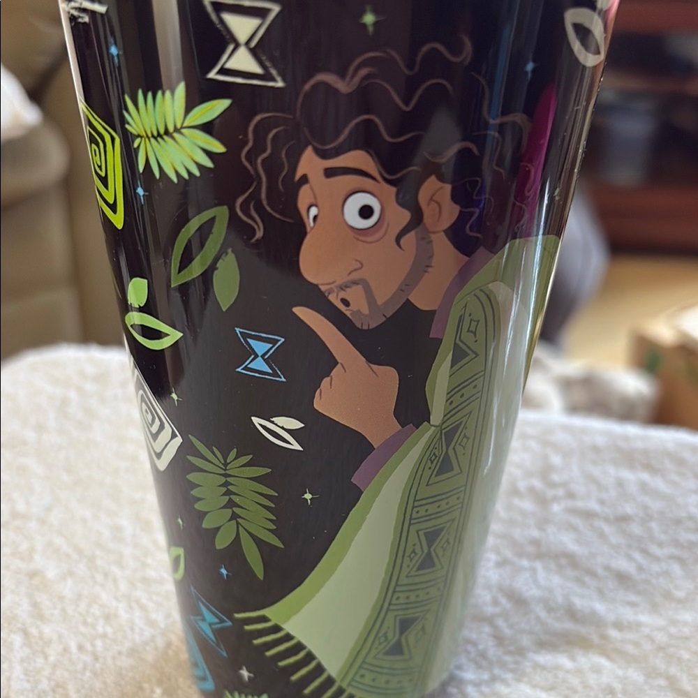 Disney Tumbler with Green Lid and straw
